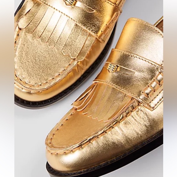 Ann Taylor Shoes - Ann Taylor Weekend Collection Kiltie Gold Leather Metallic Loafers Size 8